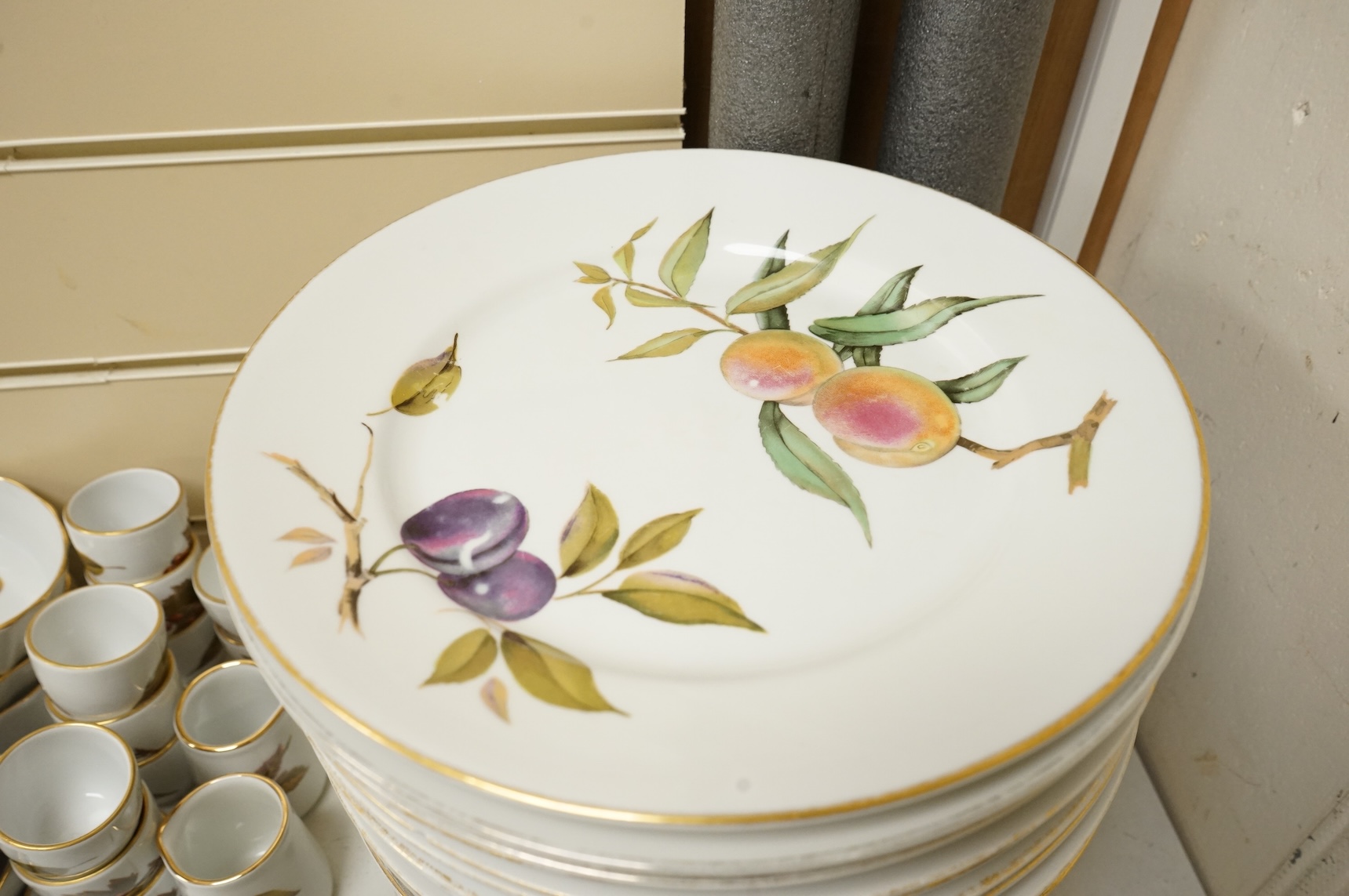 A group of Royal Worcester Evesham kitchen and dinner wares